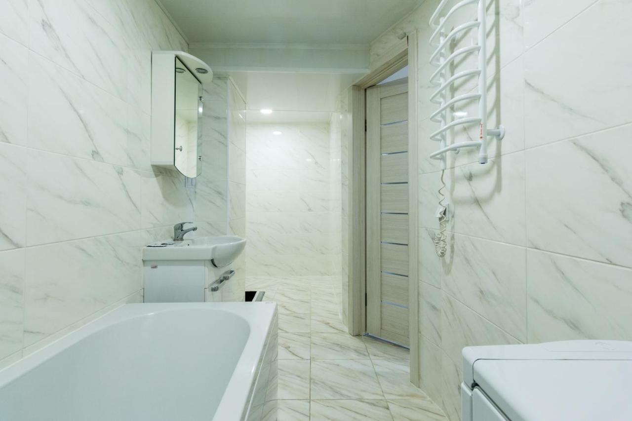 Home Inn Kiev Bagian luar foto